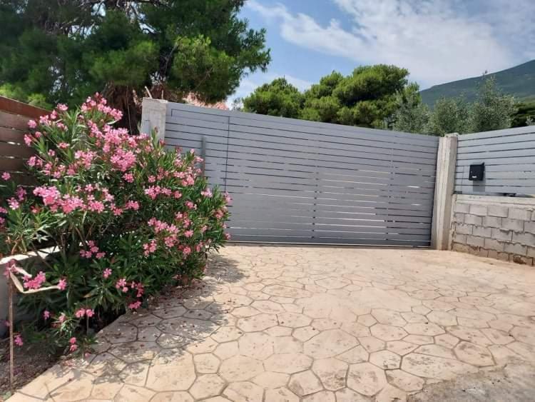 Guesthouse Aggelos Porto Germeno Zewnętrze zdjęcie
